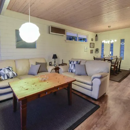 Three-bedroom Holiday In Dom wakacyjny *